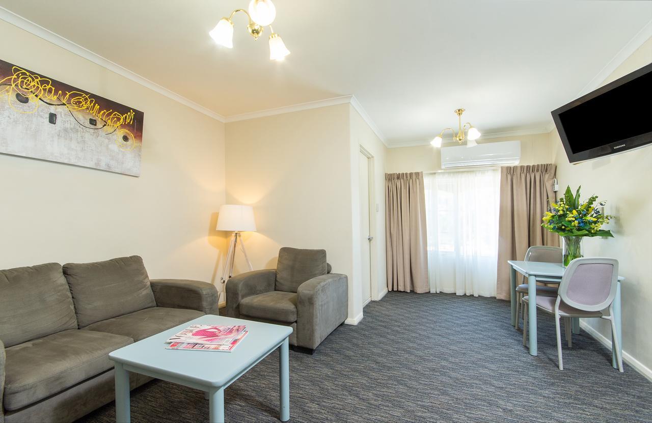 Adelaide Royal Coach Hotel Quarto foto